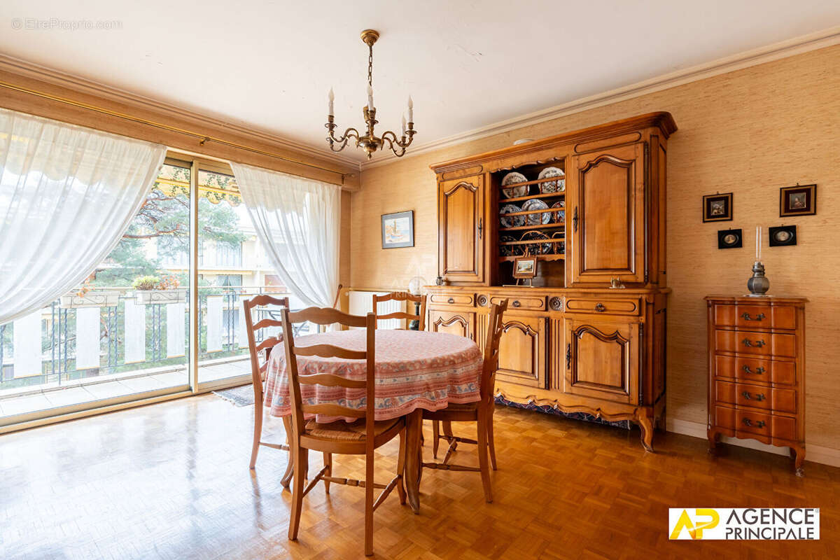 Appartement à MAISONS-LAFFITTE