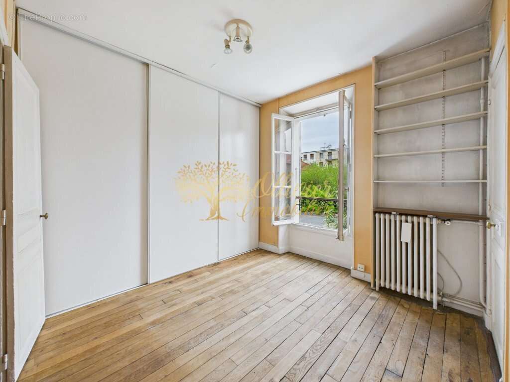 Maison à SAINT-MAUR-DES-FOSSES