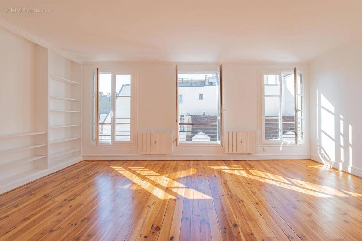 Appartement à PARIS-3E