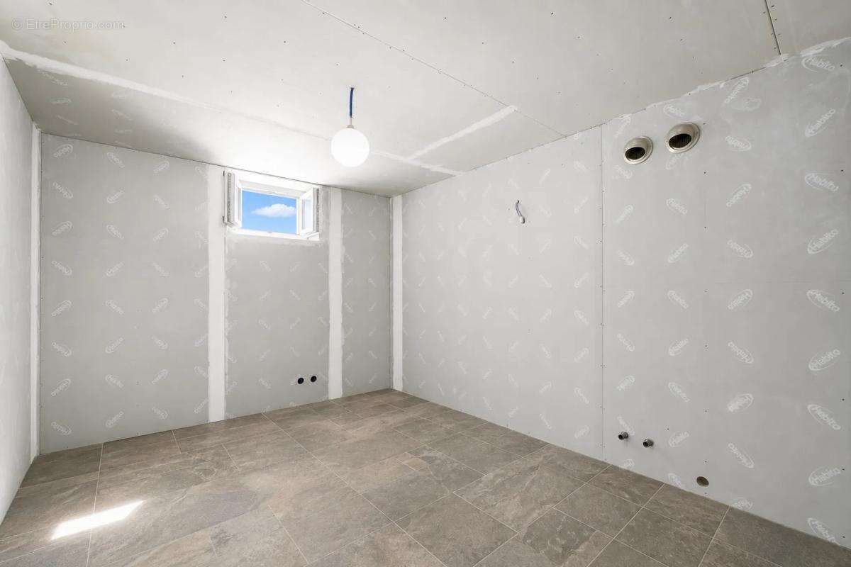 Maison à PARIS-20E