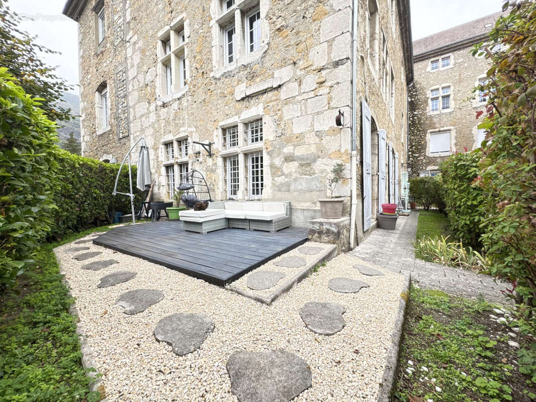 Appartement à VARCES-ALLIERES-ET-RISSET