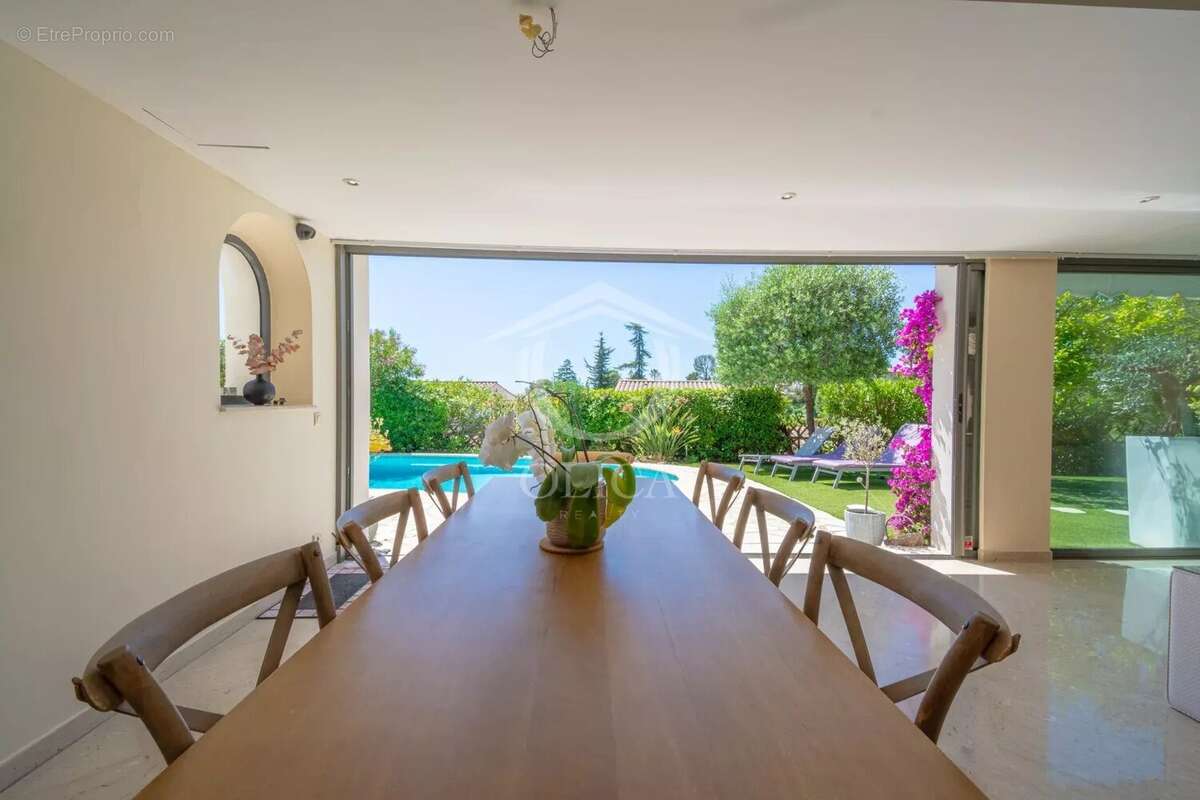 Maison à VILLENEUVE-LOUBET