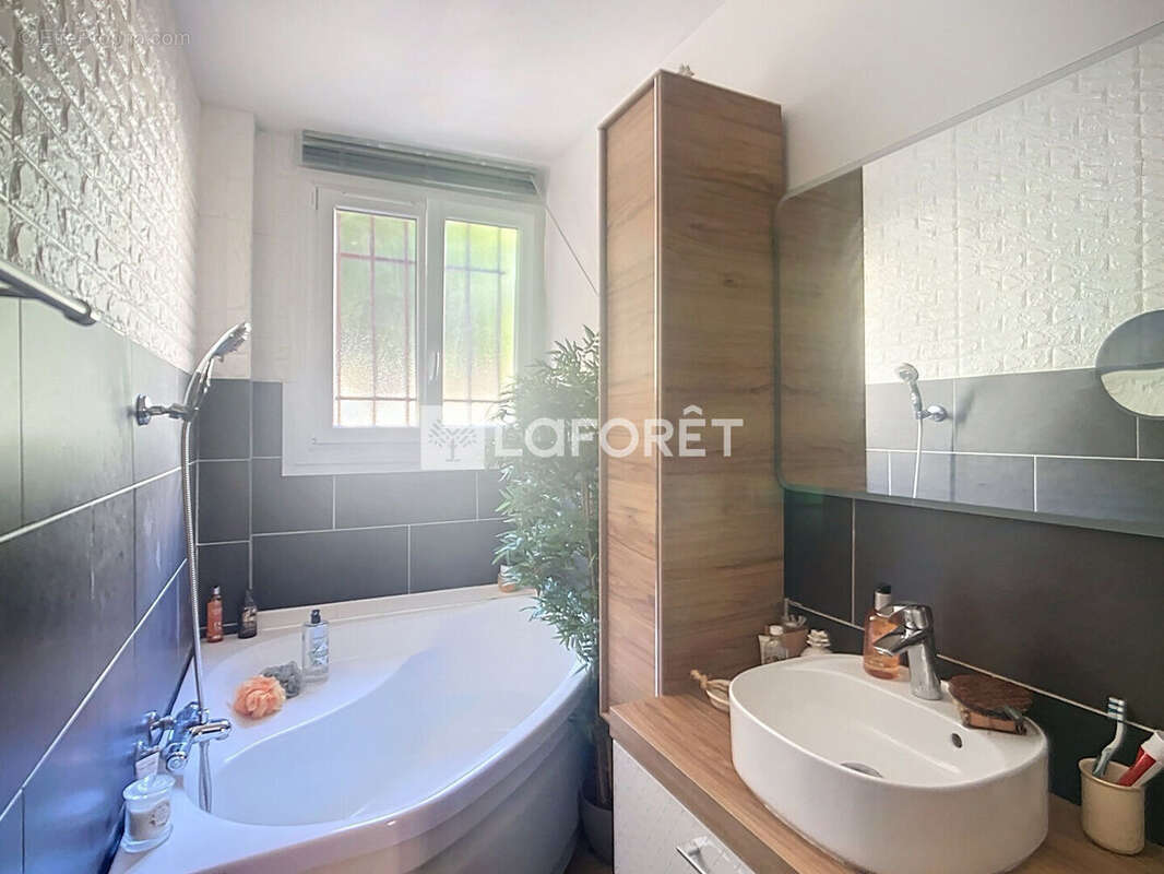 Appartement à AUBAGNE