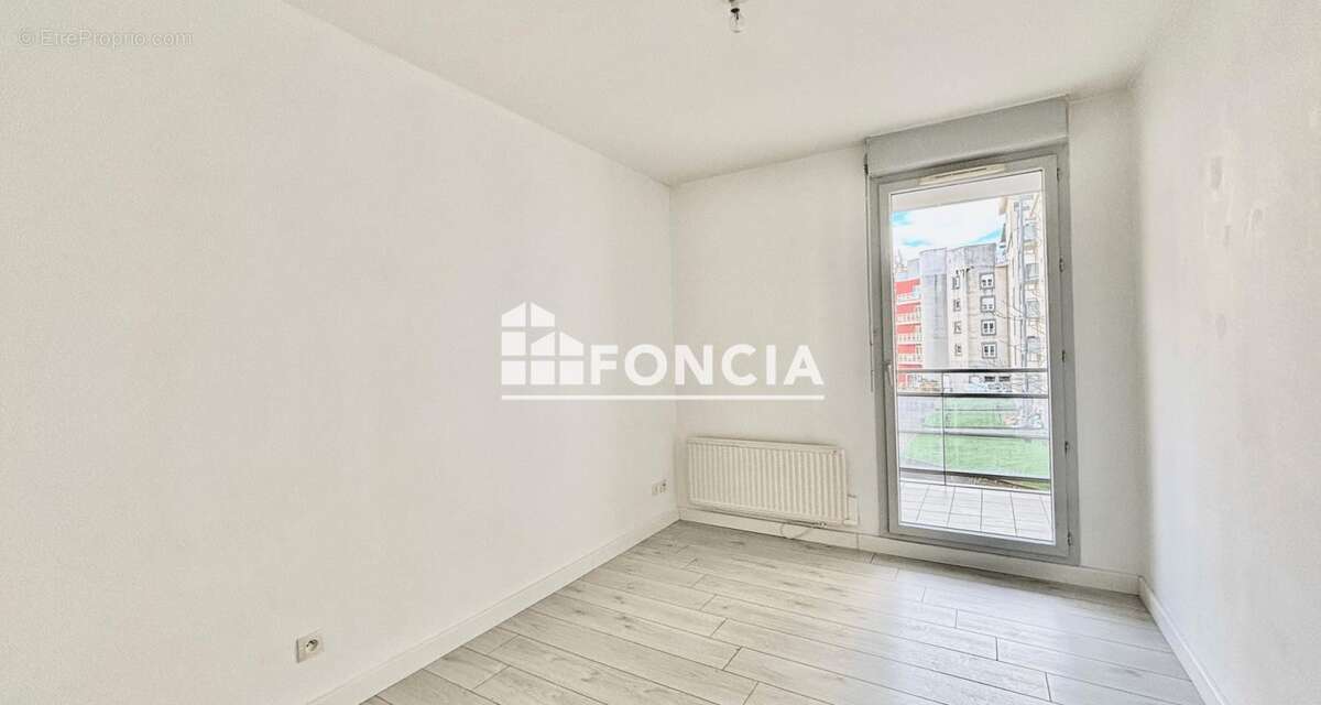 Appartement à LYON-9E