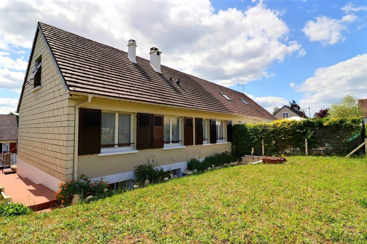 Maison à MONTATAIRE