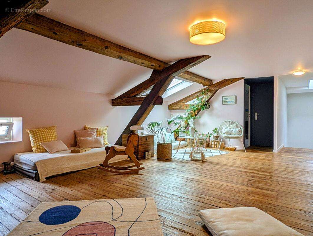 Maison à CAZERES
