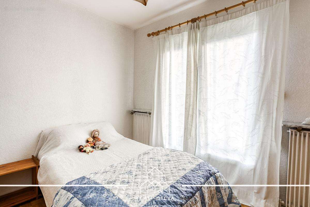 Maison à SEREZIN-DU-RHONE