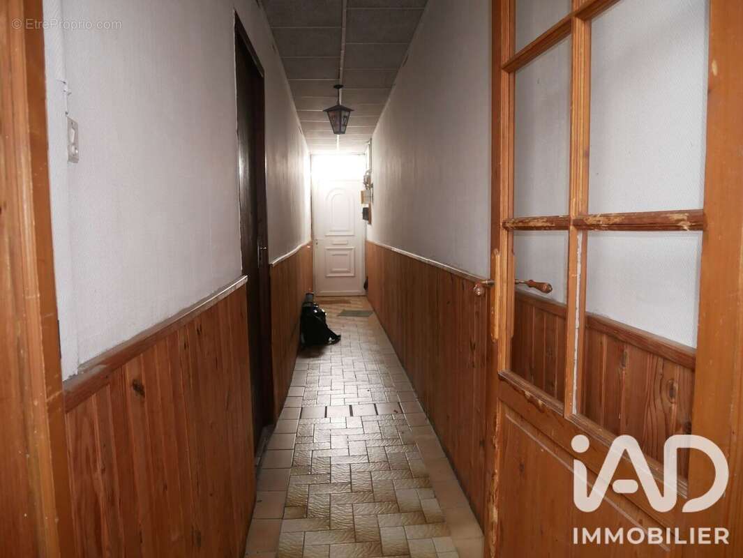 Maison 106 m² à Rochefort  - photo 2