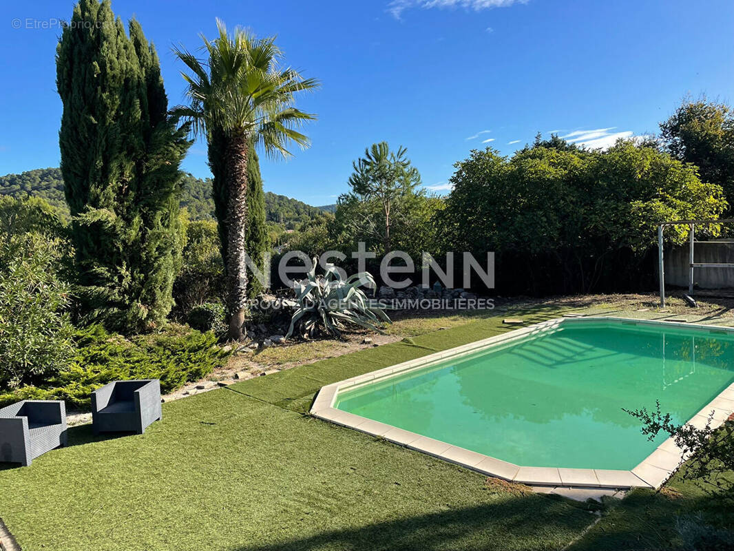 Maison à CANNES-ET-CLAIRAN