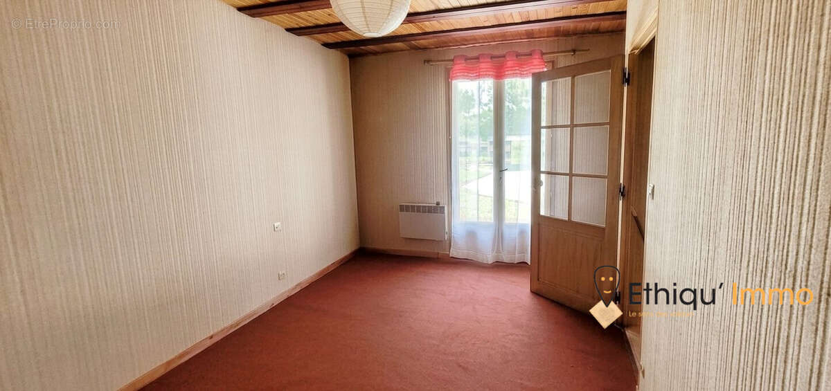 Maison à VITRY-LES-NOGENT