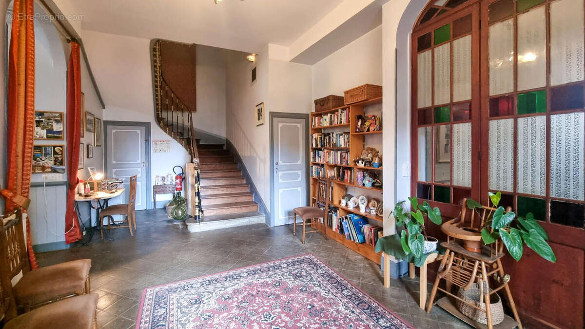 Hall - Maison à LERAN