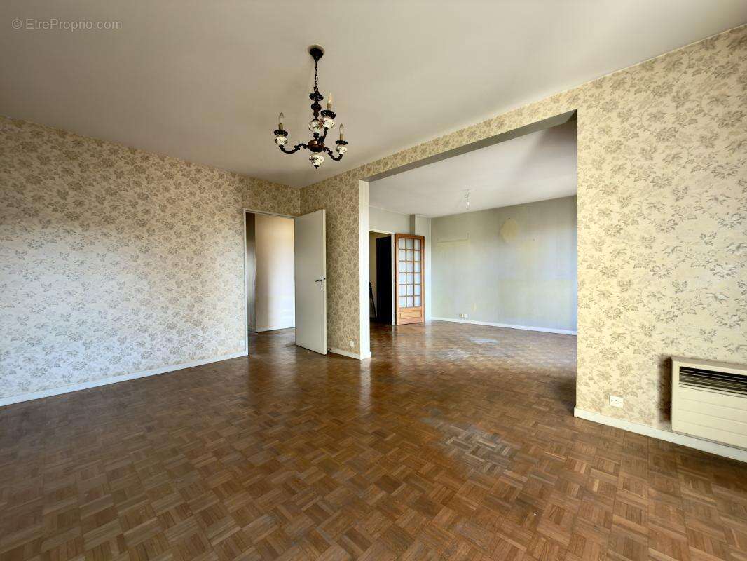 Appartement à FONTAINE-LES-DIJON