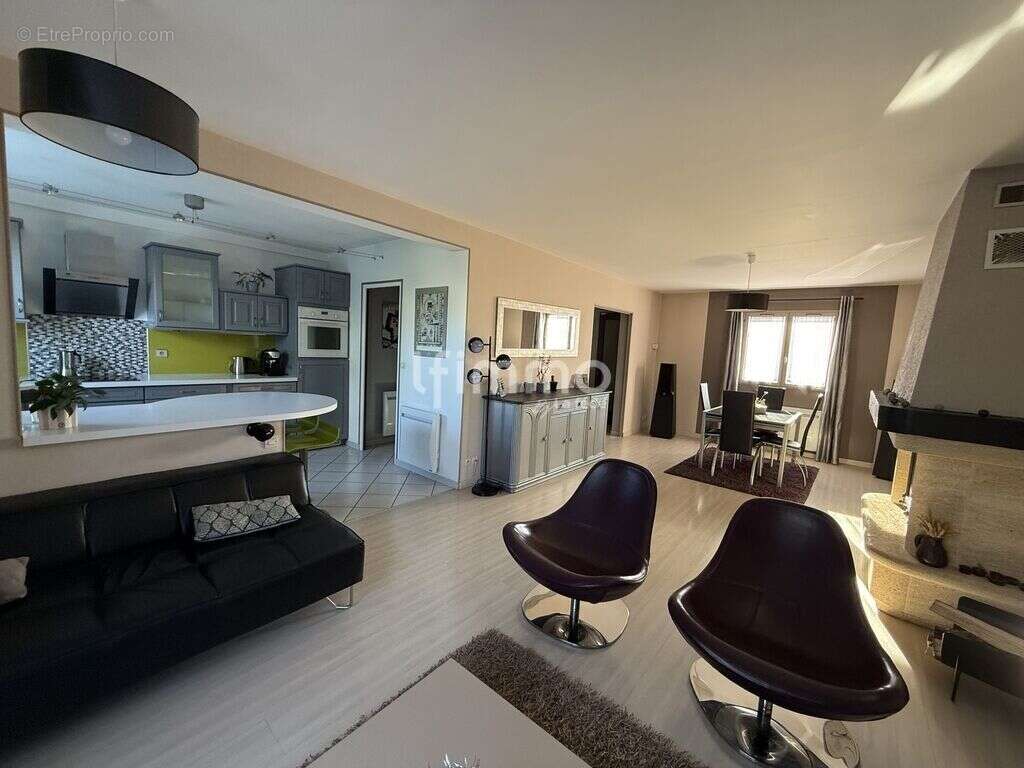 Maison à TREMBLAY-EN-FRANCE
