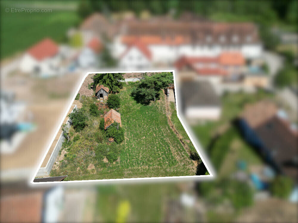 Terrain à SOULTZ-LES-BAINS