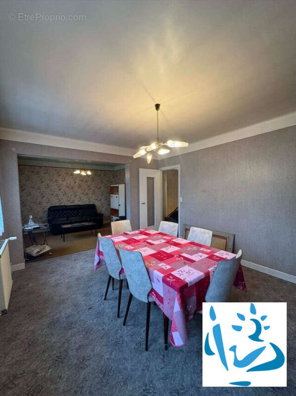 Maison à MOULINS-SAINT-HUBERT