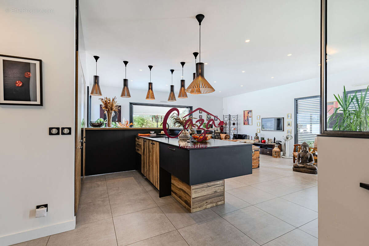 Maison à CARBON-BLANC