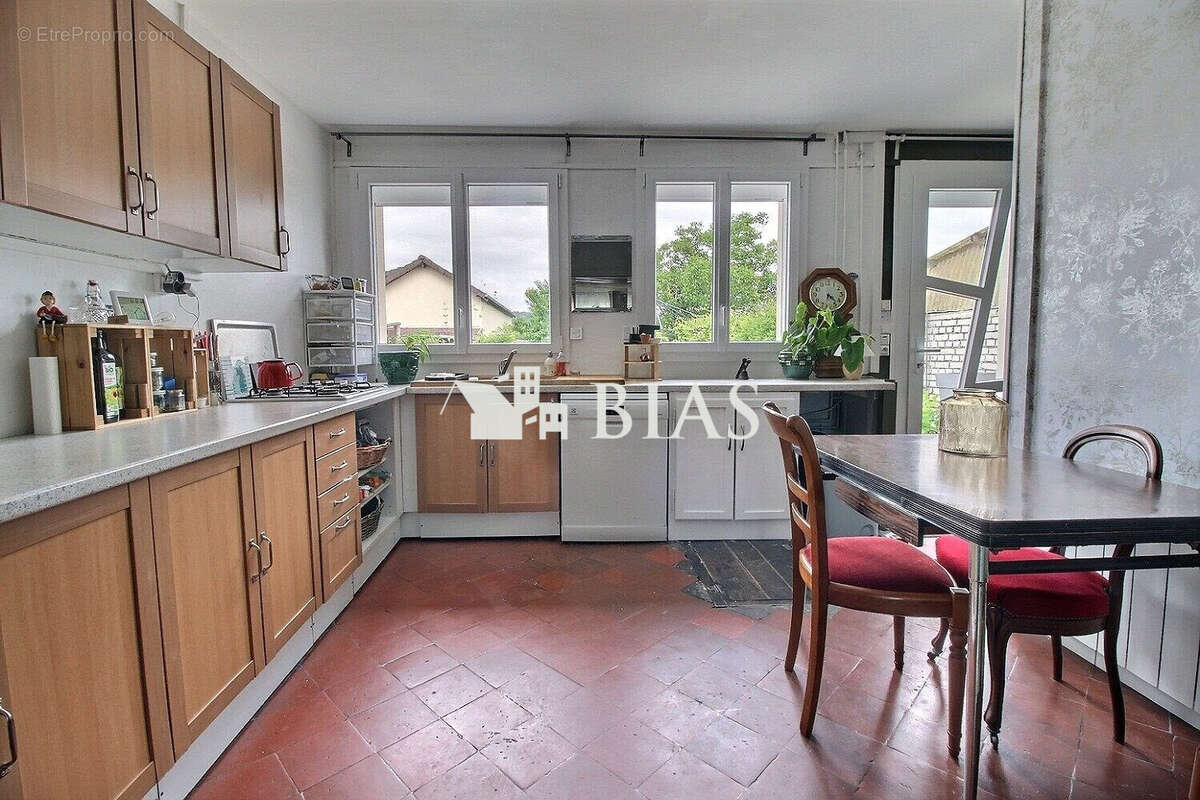 Maison à CRIQUEBEUF-SUR-SEINE