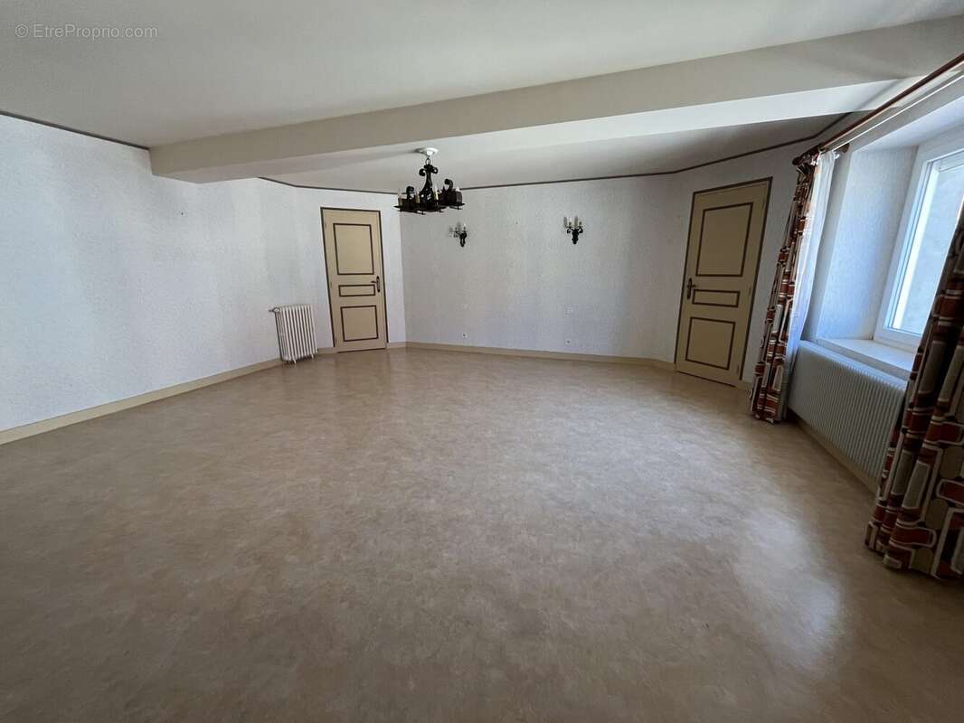 Maison à SAINT-PHILBERT-DE-GRAND-LIEU