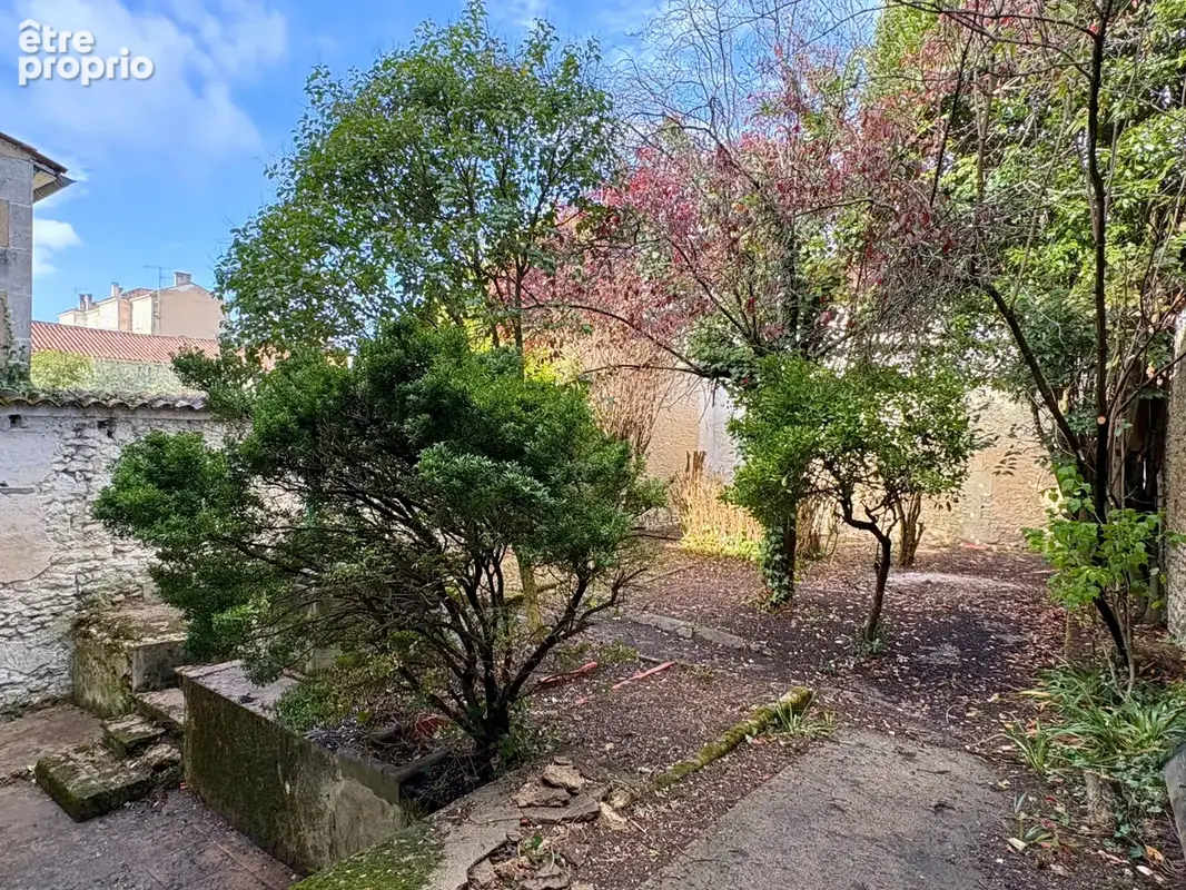 MAISON DE VILLE avec garage et jardin dans le quartier recherché du Sacré-Cœur à Cognac - photo 17