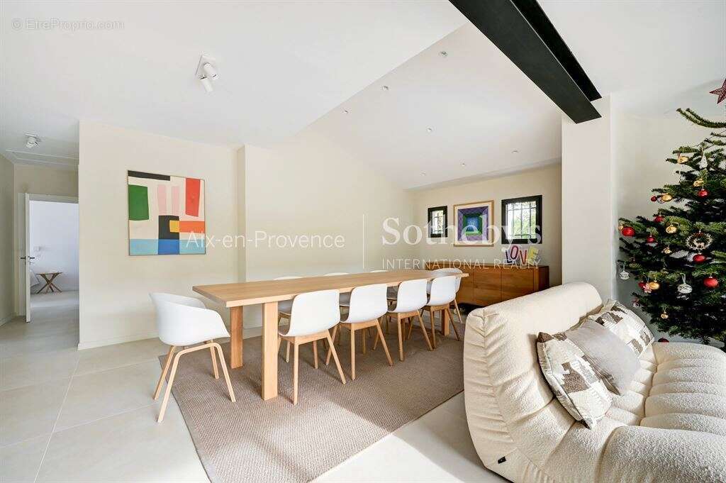 Maison à AIX-EN-PROVENCE