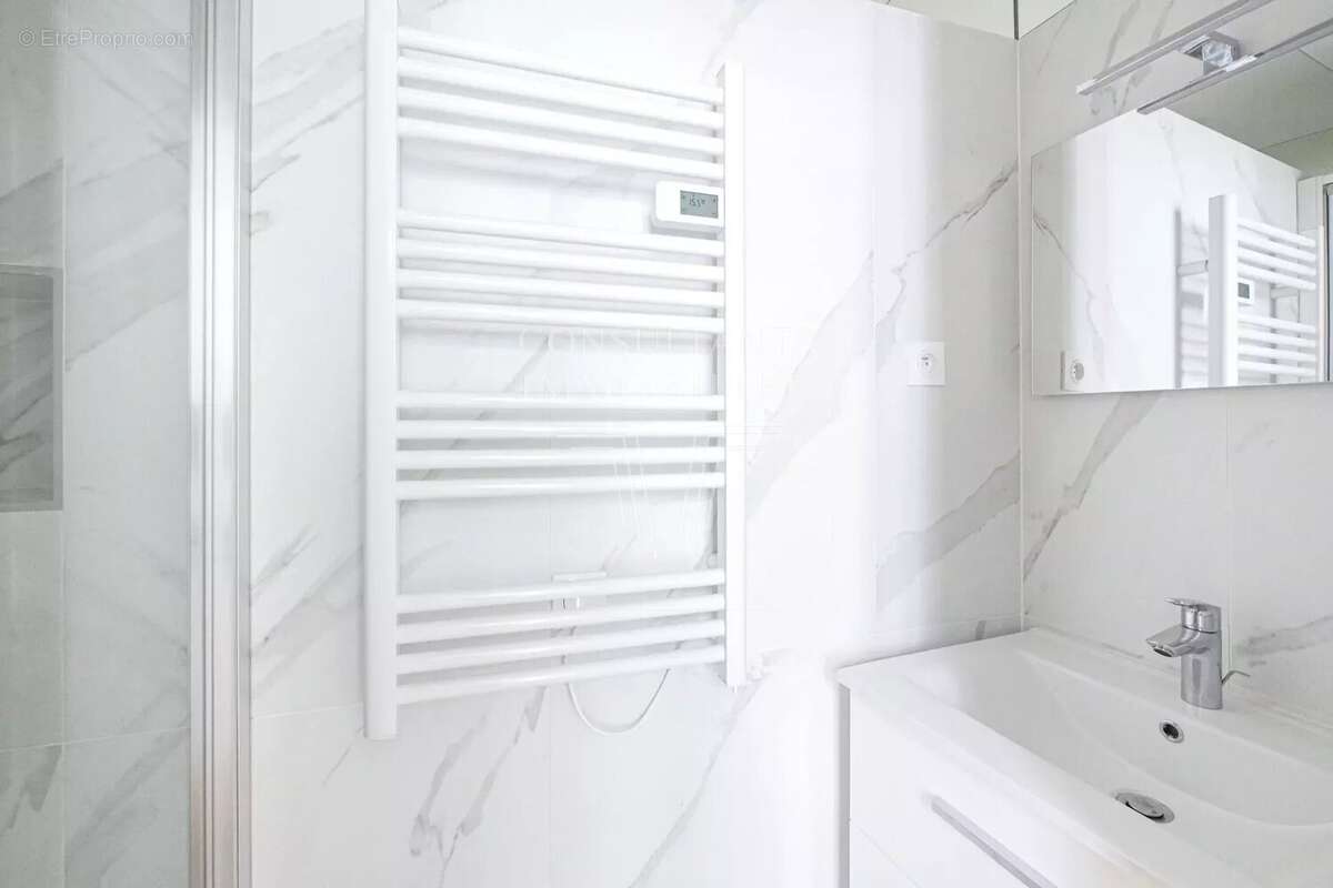 Appartement à PARIS-7E