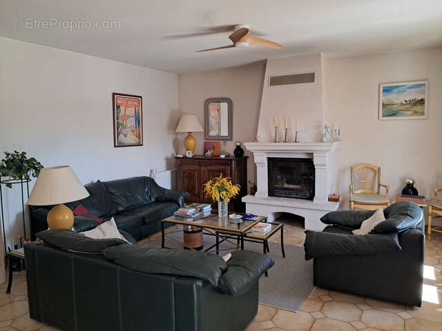 Maison à PERNES-LES-FONTAINES