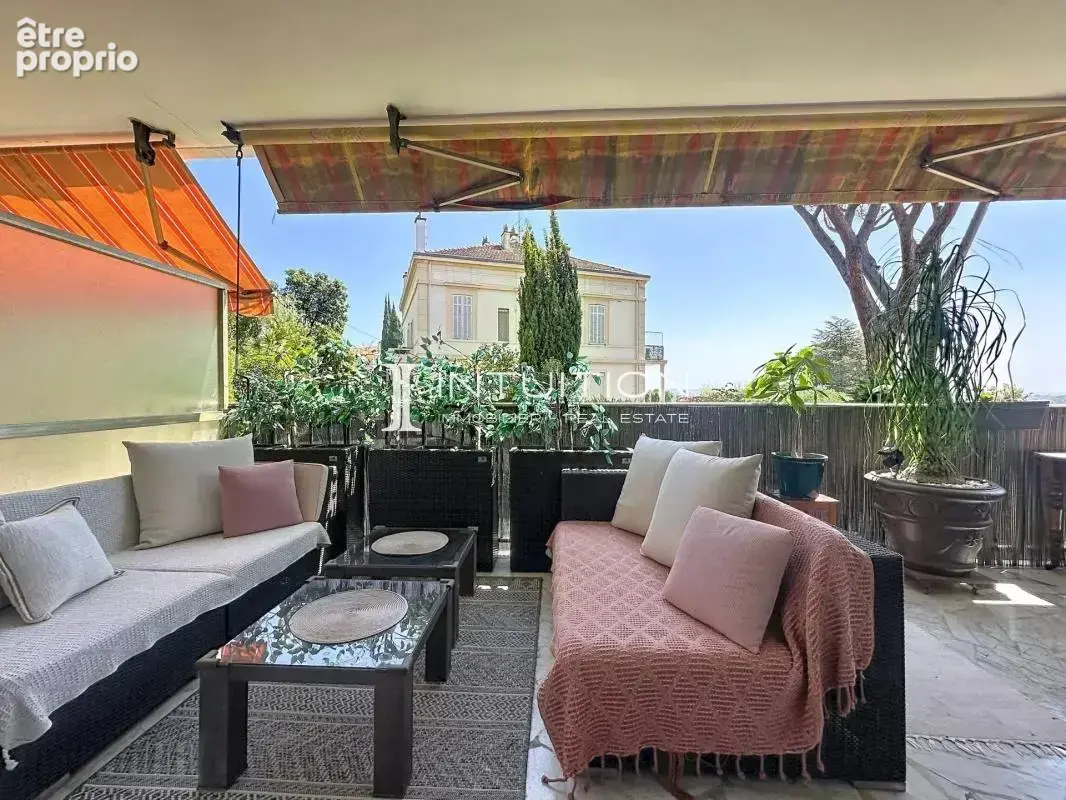 Mandelieu - Les termes : élégant deux pièces avec grande terrasse et garage - photo 3