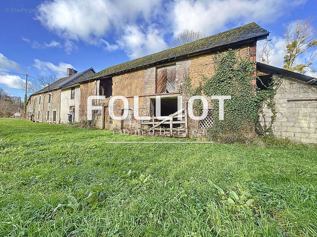 Maison à NOTRE-DAME-DE-CENILLY