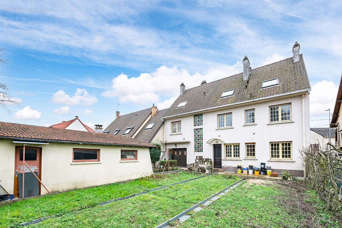 Maison à NOISY-LE-GRAND