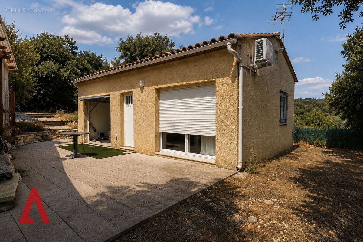 Caussiniojouls  propriété rare avec maison, gîte indépendant, piscine et 1 470 m² de terrain  un véritable havre de paix  359 - photo 13