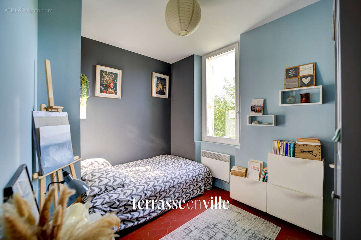 La ciotat - centre-ville - appartement de caractere  - vue 3 secs et crêtes- calme - parking - 425 000 € - photo 12
