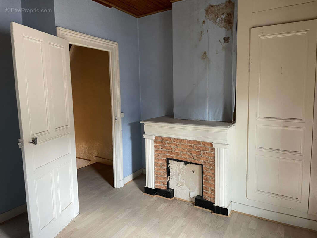 Maison de village ,plein centre de tence , - photo 7