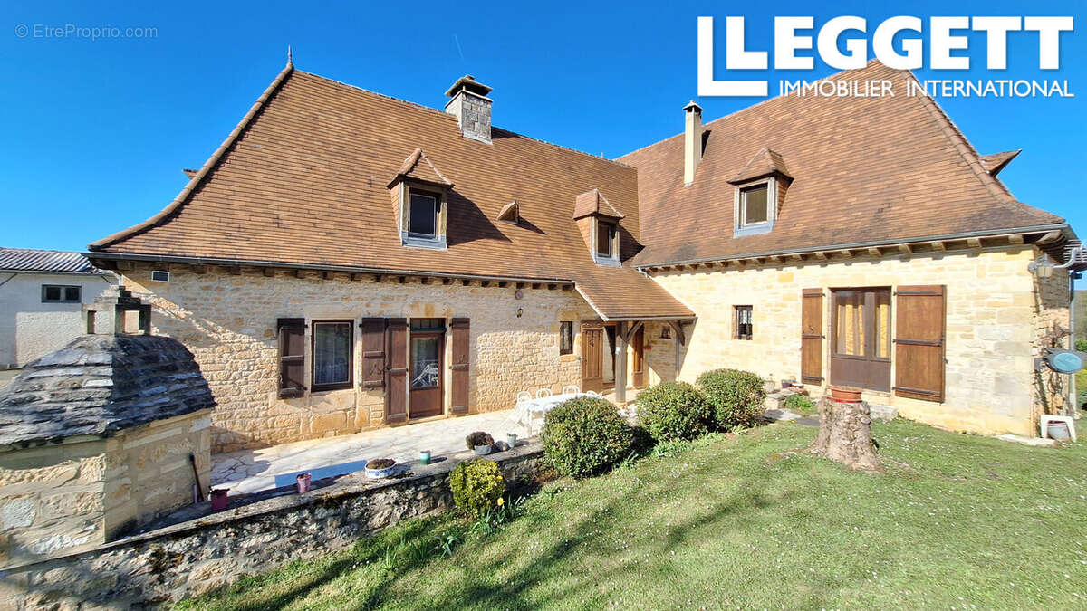 Maison à SALIGNAC-EYVIGUES