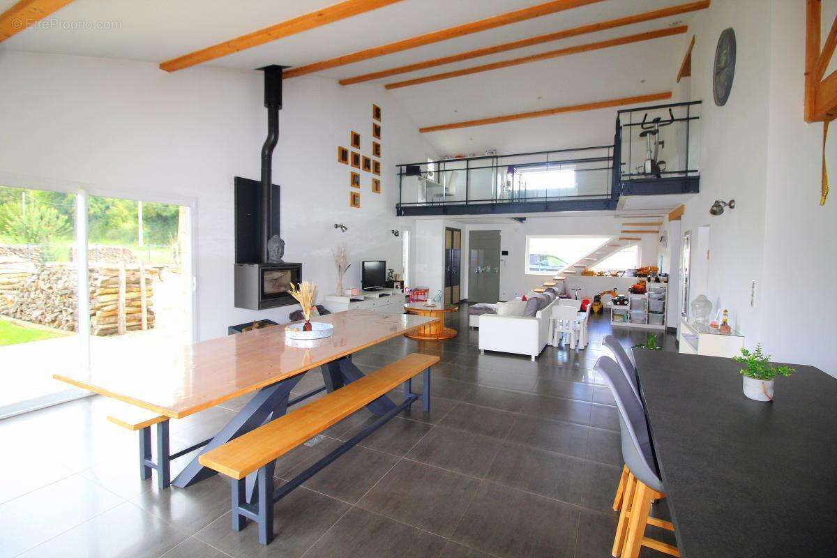 Maison à BIZIAT