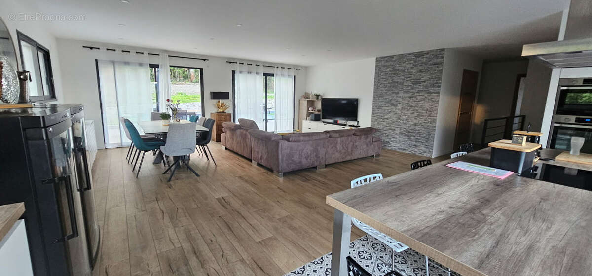 Maison à PONT-DU-CHATEAU