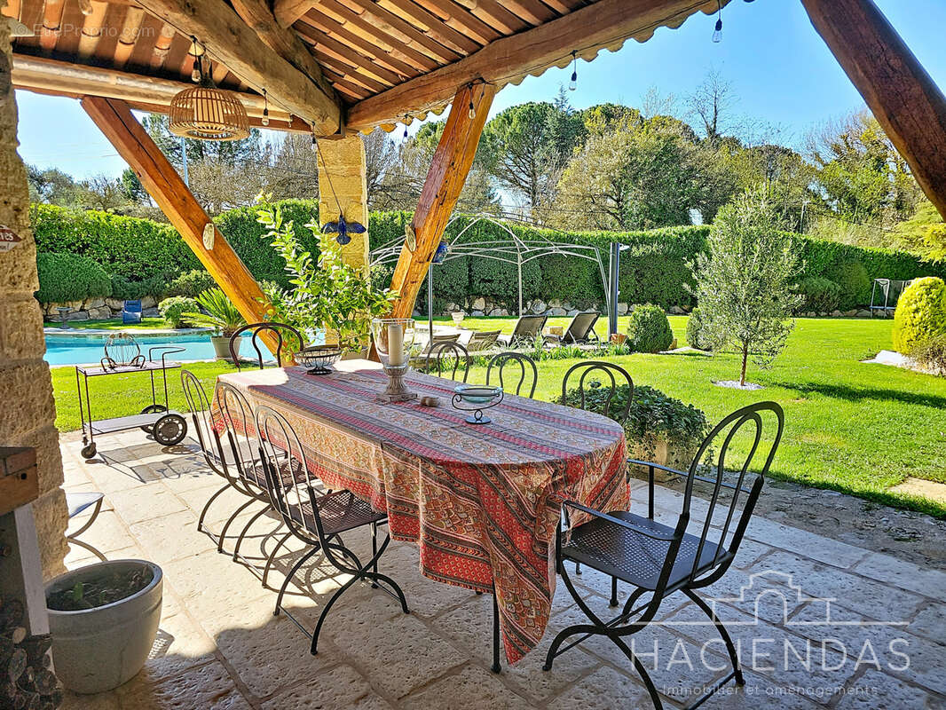 Maison à MEYRARGUES