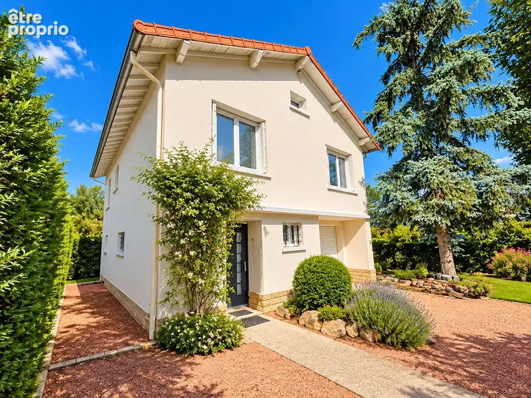 Roanne - maison avec terrain clos dans un environnement calme - photo 1