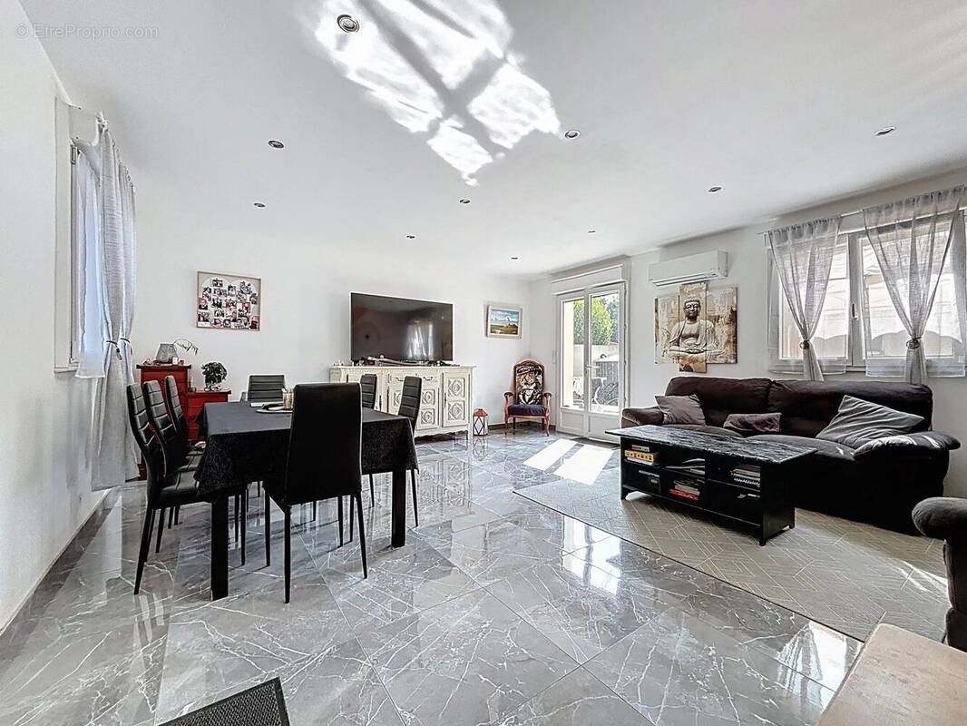 Maison à SUCY-EN-BRIE