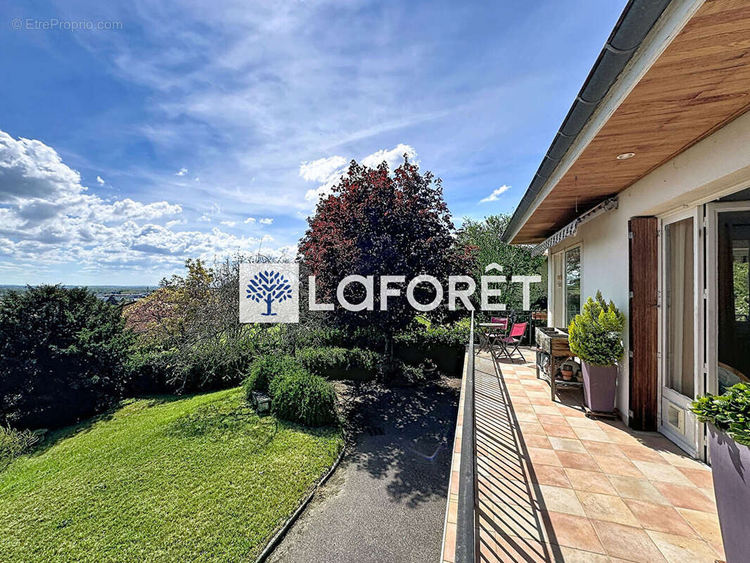 Maison hauteur Beynost - 110m² - 5 pièces - 1761m² de terrain - photo 2