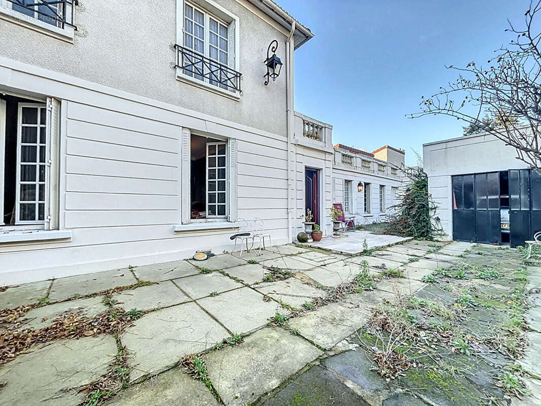 Maison à SAINT-MAUR-DES-FOSSES