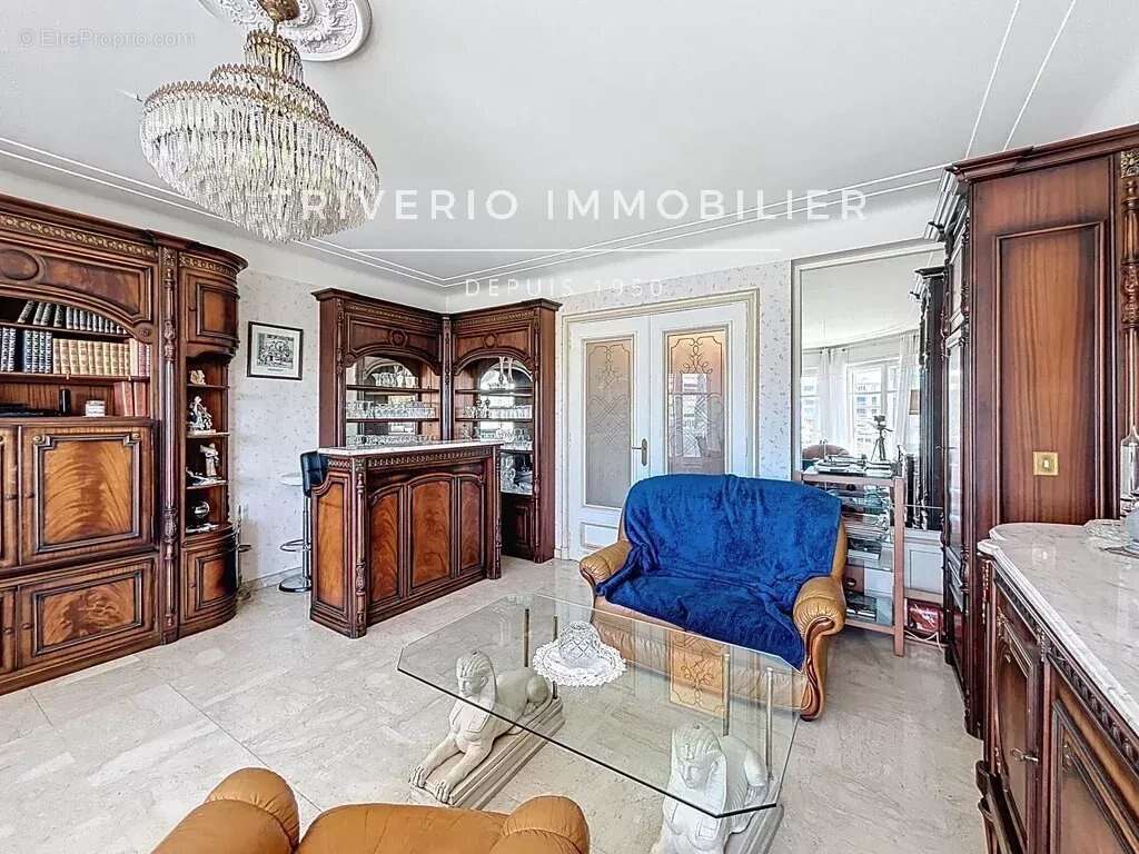 Appartement à LE CANNET