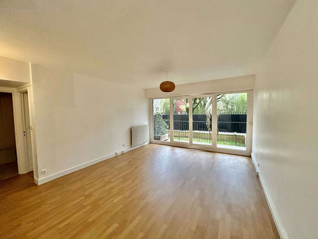 Appartement à LE PERREUX-SUR-MARNE