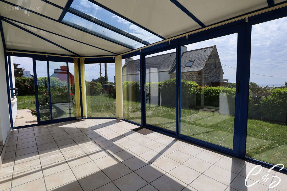 Maison à PLOUHINEC