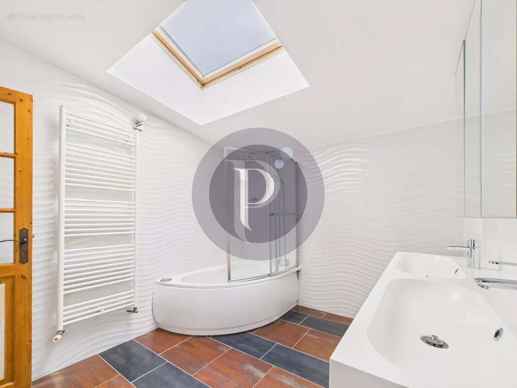 Appartement à LE PLESSIS-ROBINSON