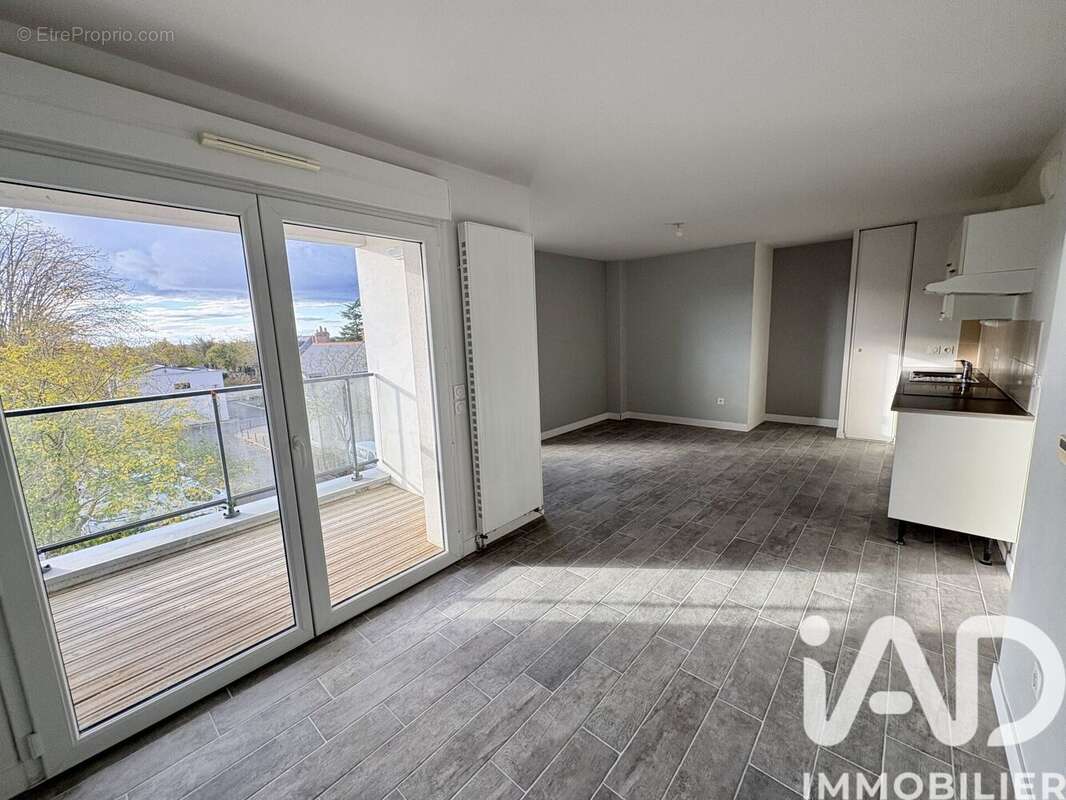 Photo 2 - Appartement à MONTLOUIS-SUR-LOIRE