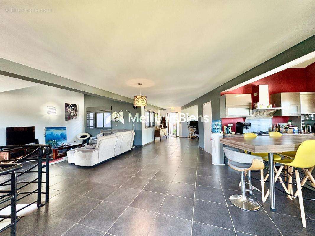 Maison à SAINT-PIERRE