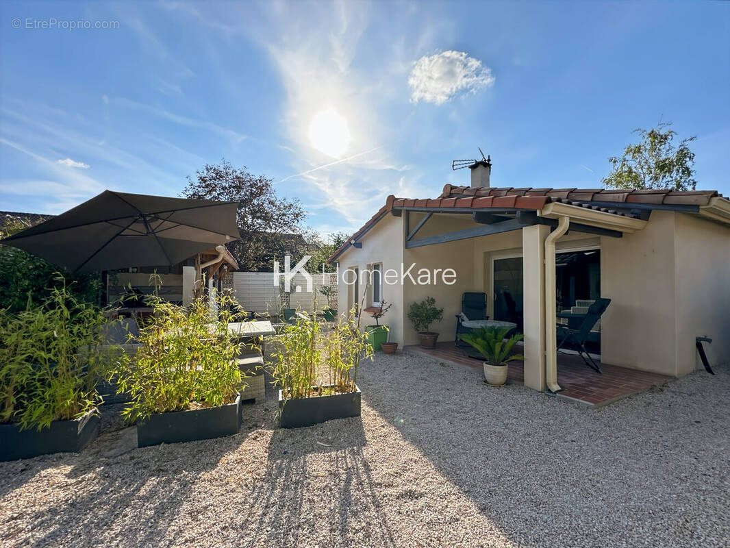 Maison à CAZERES