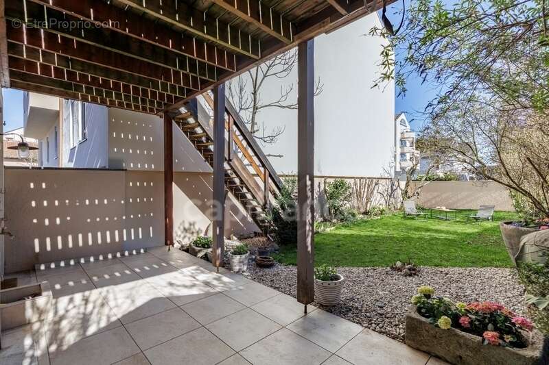 Maison à DIVONNE-LES-BAINS