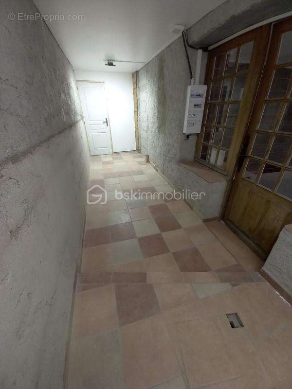 Appartement à SAINT-GEORGES-DE-BAROILLE