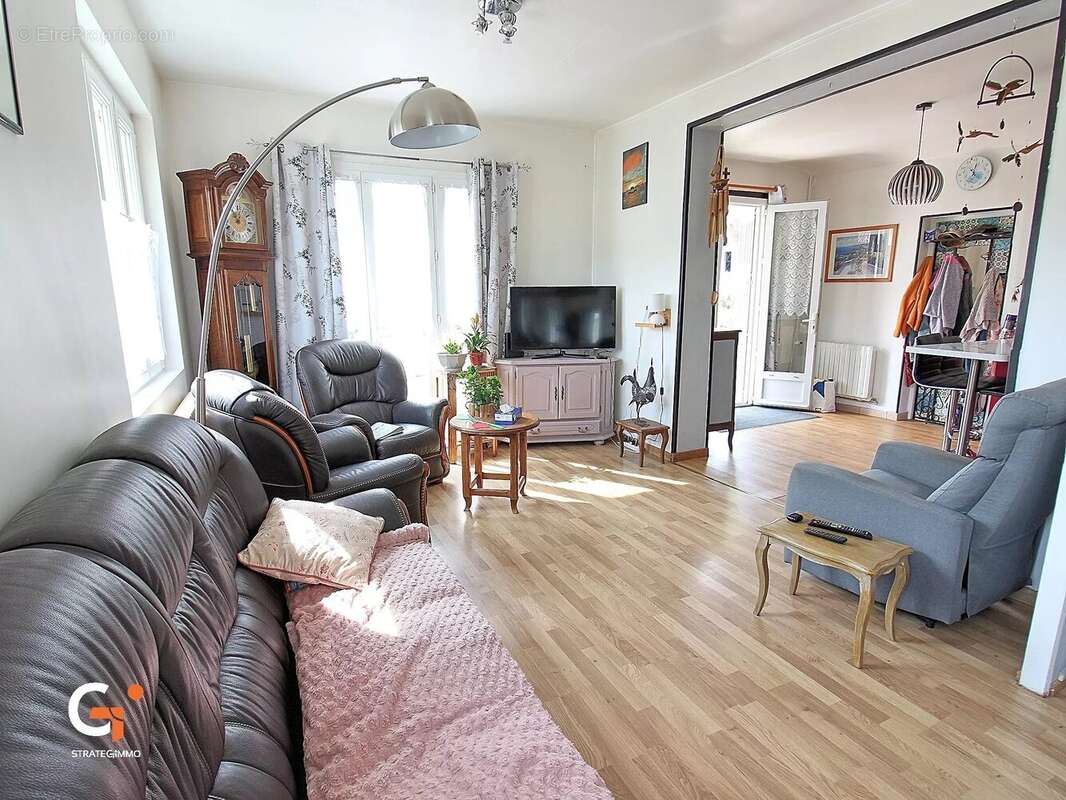 Maison 114 m² à Longueville-Sur-Scie  - photo 7